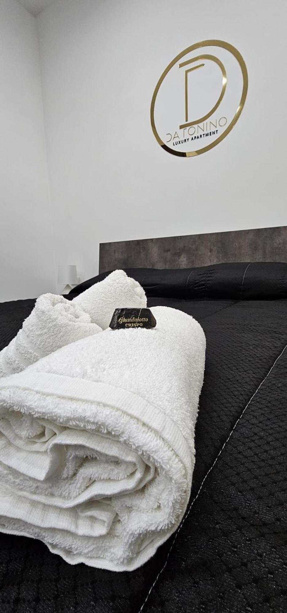 Da Tonino Luxury Apartments 那不勒斯 外观 照片