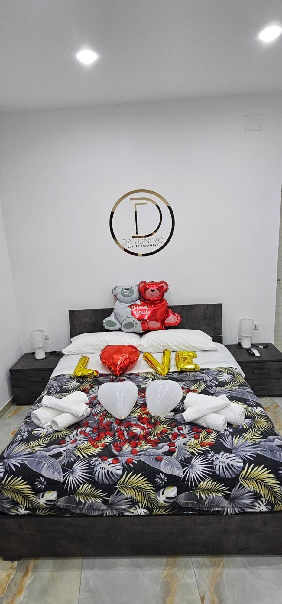 Da Tonino Luxury Apartments 那不勒斯 外观 照片